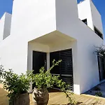 Tavirabliss Signature Villa *