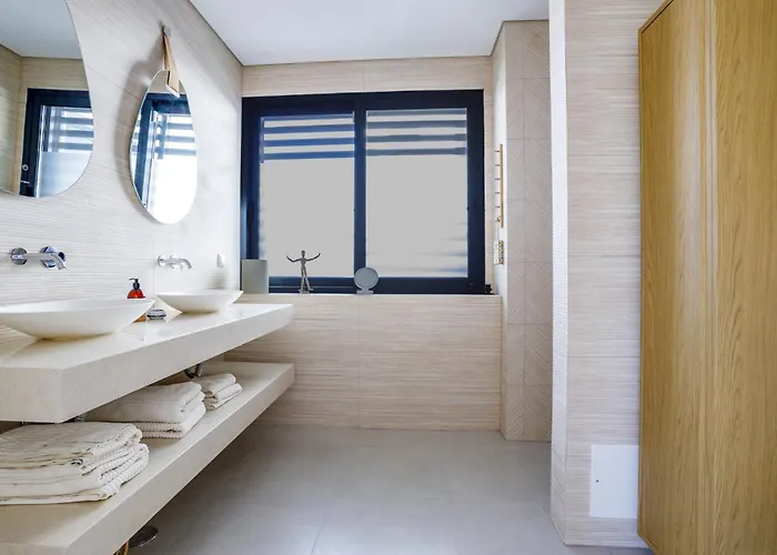 Tavirabliss Signature Villa
